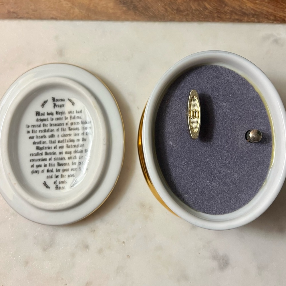 Music Box - Picture 5 of 5